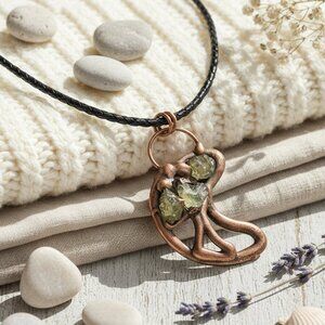 ​Boho Copper Moon Necklace Raw Green Crystal Pendant Witchy Celestial Jewelry